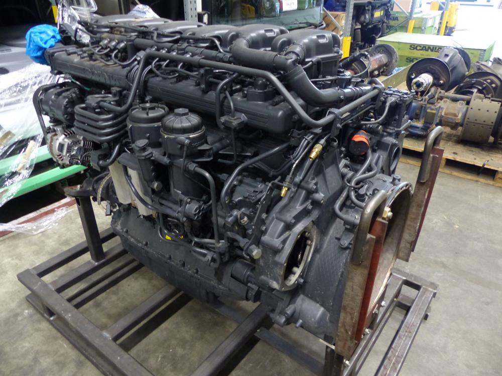 00 - Engine complete - DC 13.115 like new