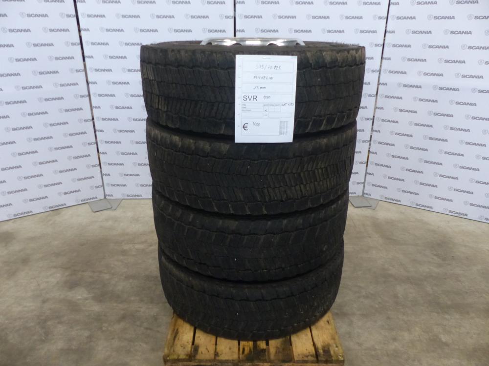 16 - Tires rear axle - 4x 315/70 Michelin